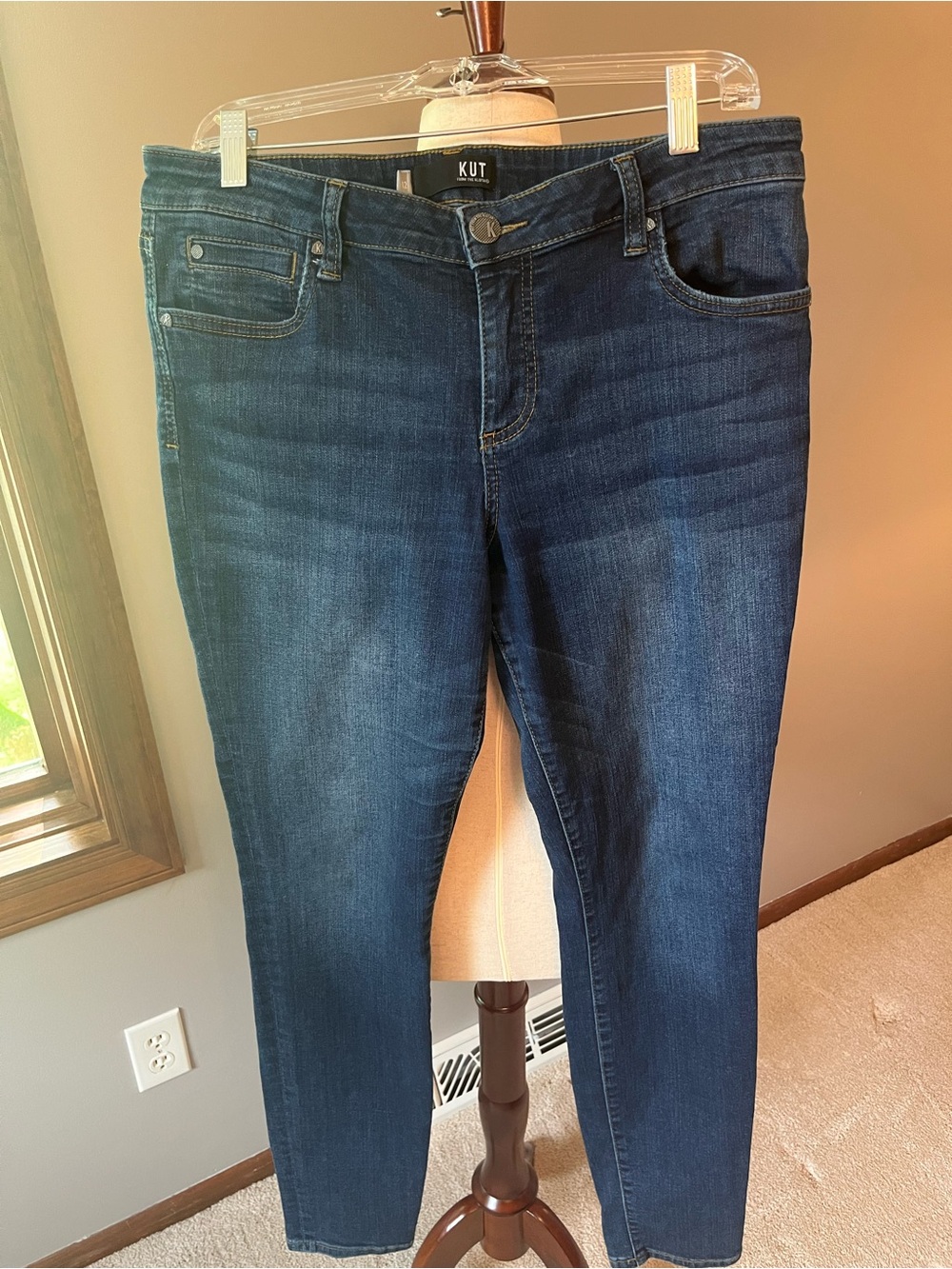 Kut from the Kloth Mia Blue Wash Skinny Jeans